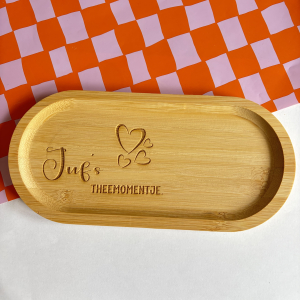 Serveertray, juf’s theemomentje