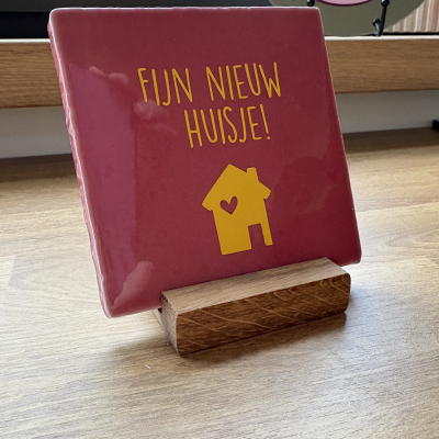Tegel fijn nieuw huisje 