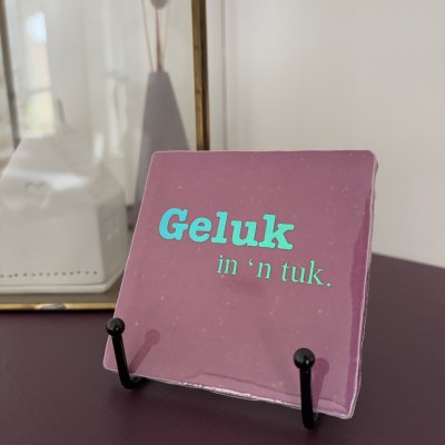 Tegel geluk in’n tuk